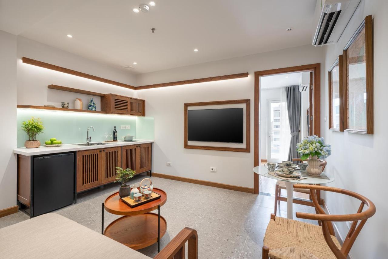 Le Parfum Apartment And Hotel Ханой Экстерьер фото