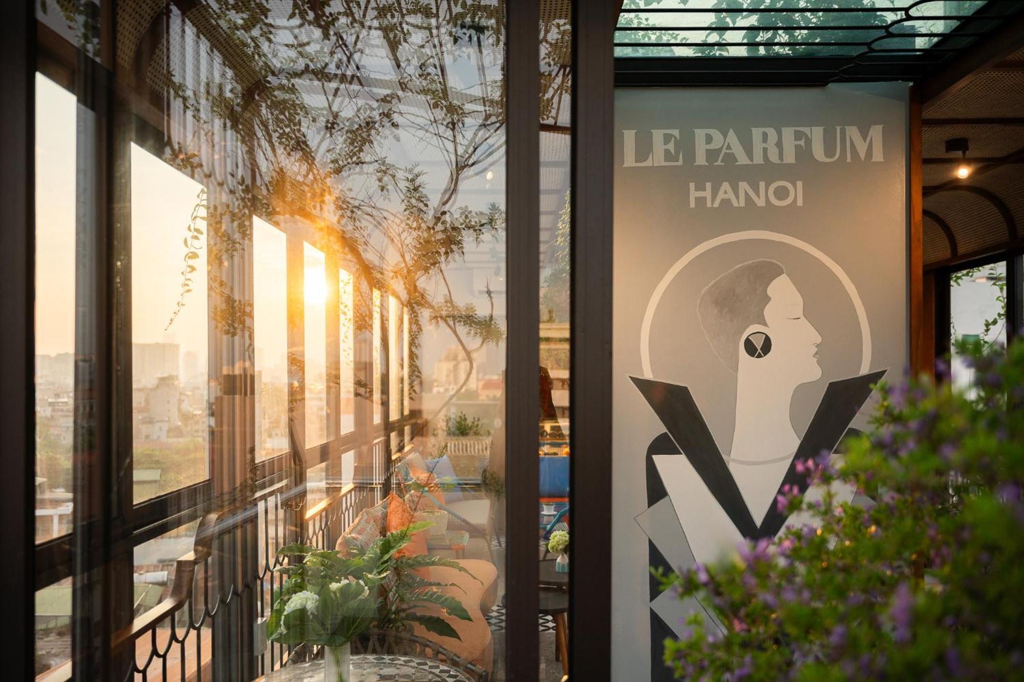 Le Parfum Apartment And Hotel Ханой Экстерьер фото